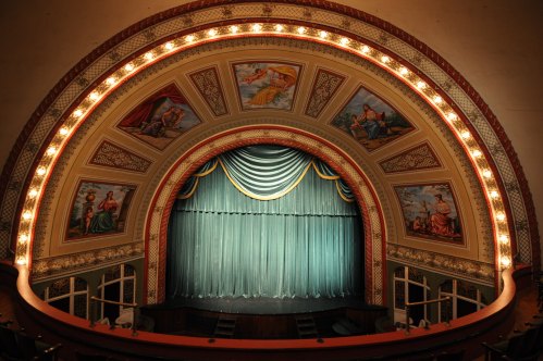 Calumet Theater, upsurge in the arts in MIs Upper Peninsula, creative inspiration, U.P. wellness publication, U.P. well-being magazine